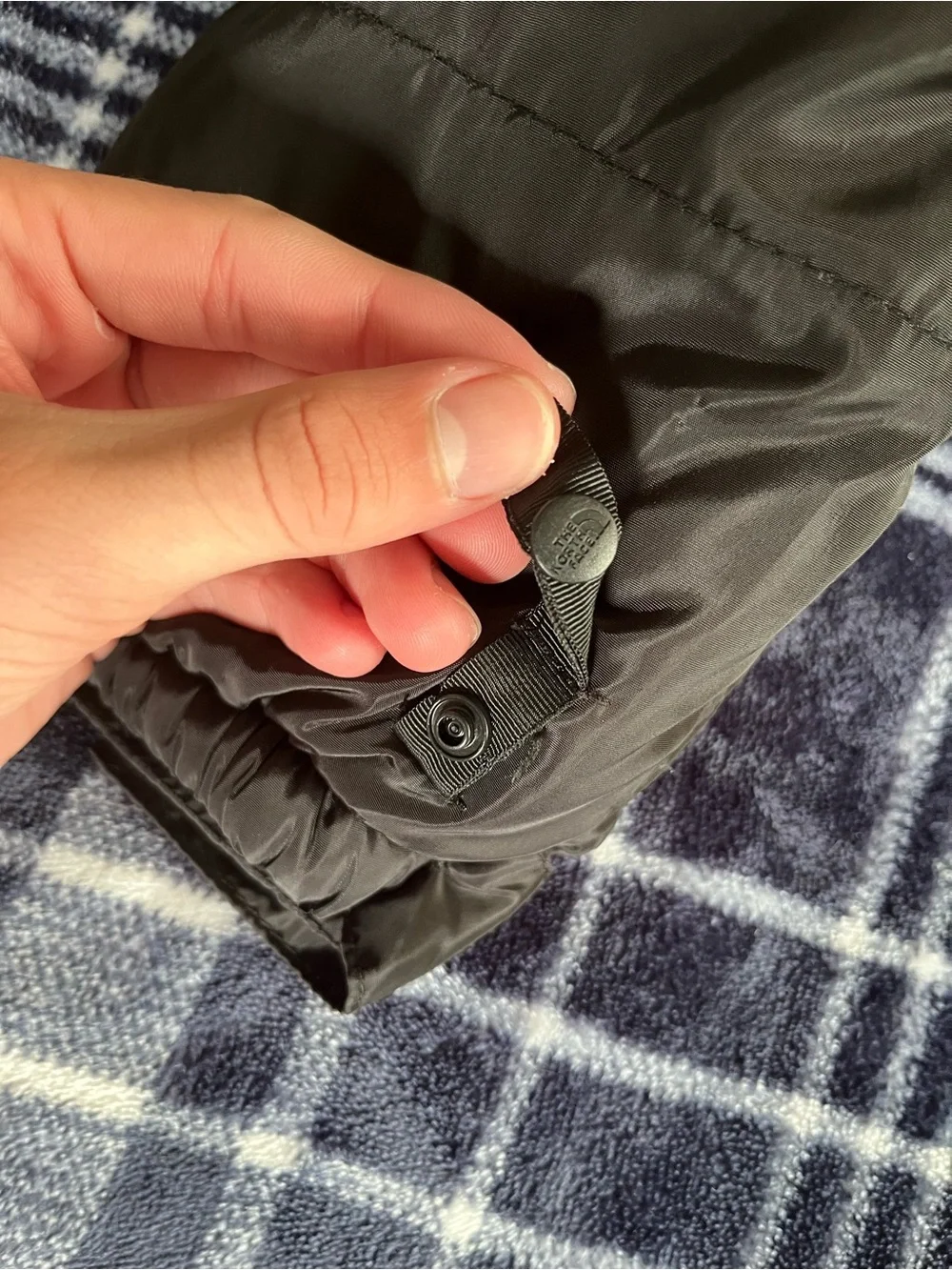 Black The North Face puffer coat, men’s Medium